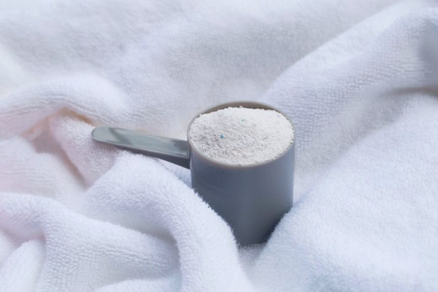Ground­breaking protein based textiles - Consumer goods - AMSilk biotech materials